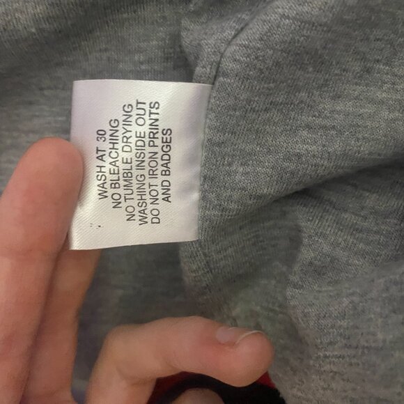 Red Puffer Winter Vest - Picture 7 of 8